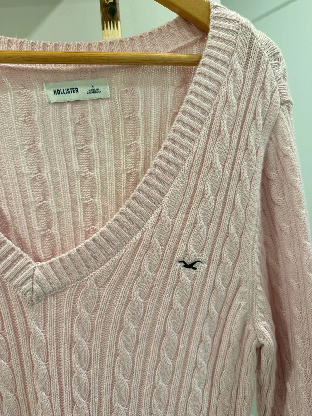 Hollister Light Pink Cable-Knit V-Neck Sweater